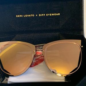 Diff eyewear limited edition Demi lovato